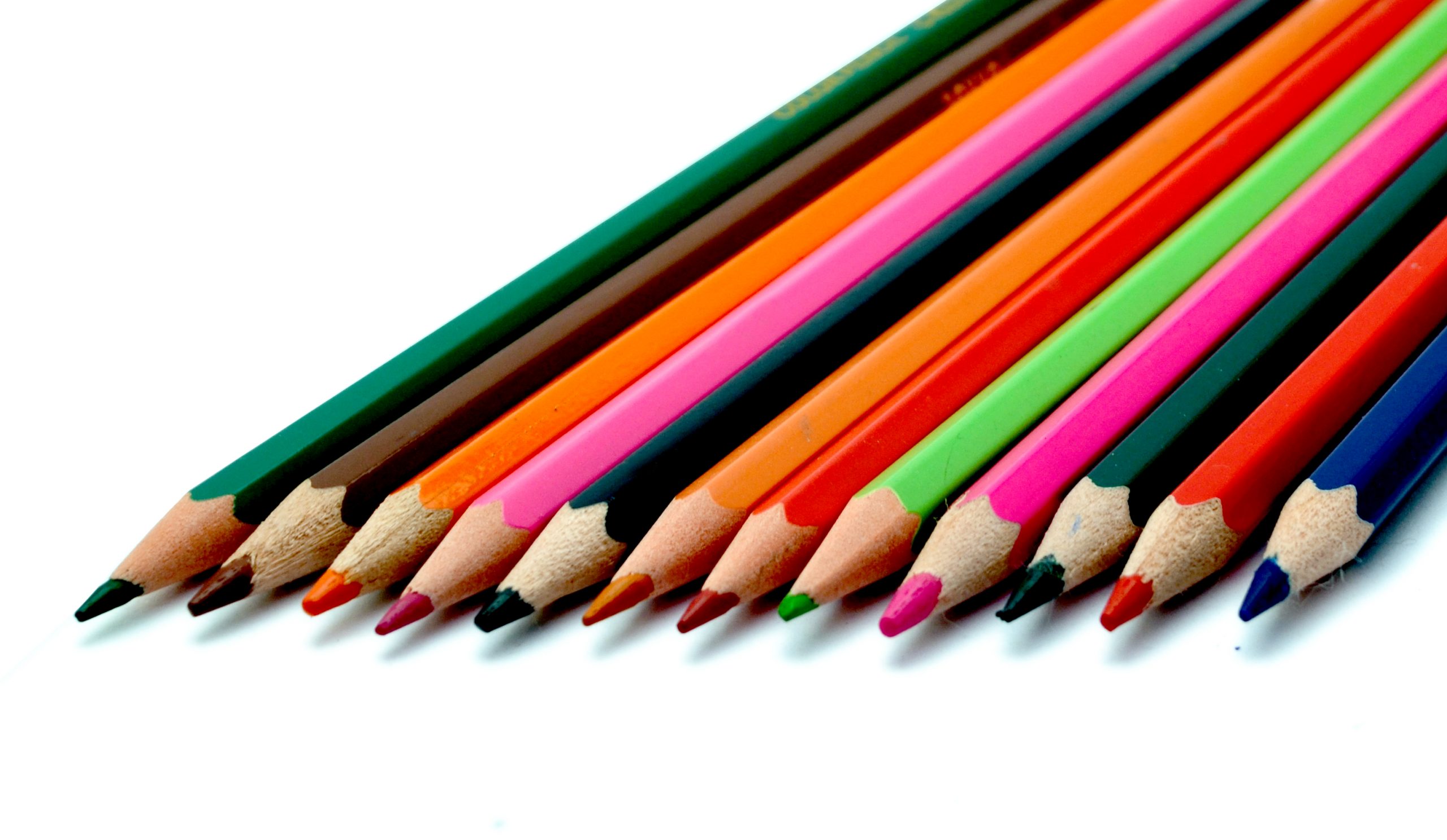 Pensil Gambar Warna-warni